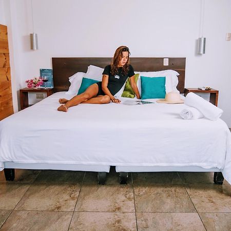 Me Hotel & Villas - Montanita Estates Luaran gambar