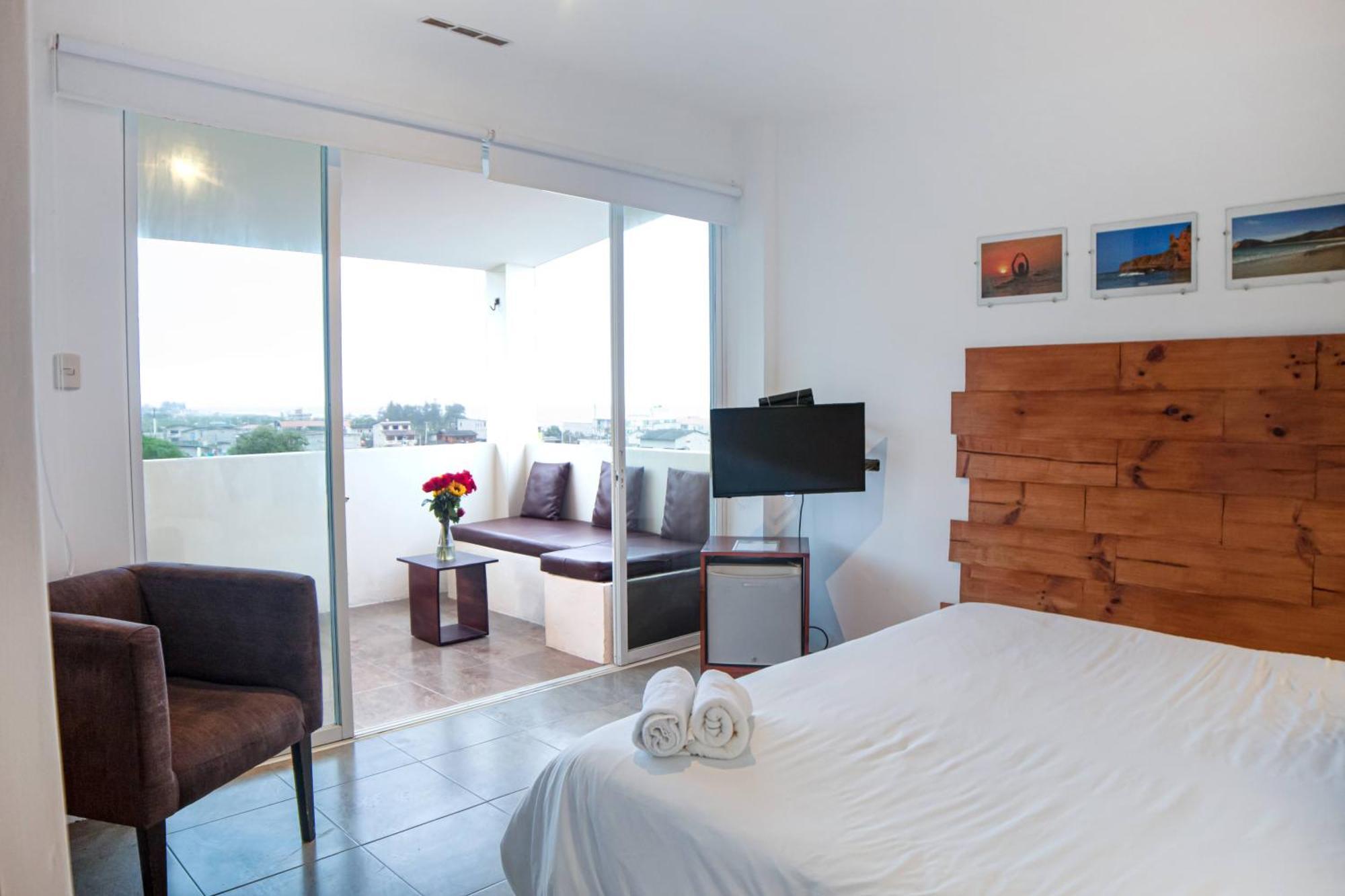 Me Hotel & Villas - Montanita Estates Luaran gambar