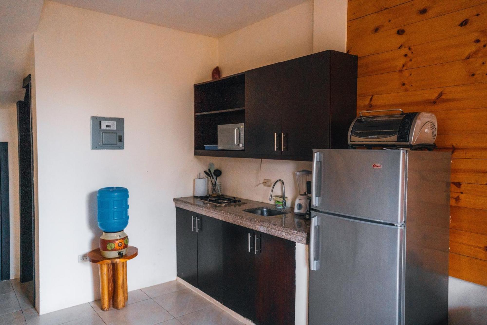 Me Hotel & Villas - Montanita Estates Bilik gambar