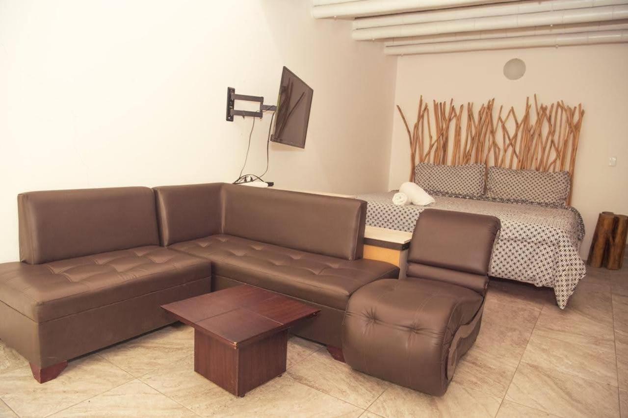 Me Hotel & Villas - Montanita Estates Bilik gambar