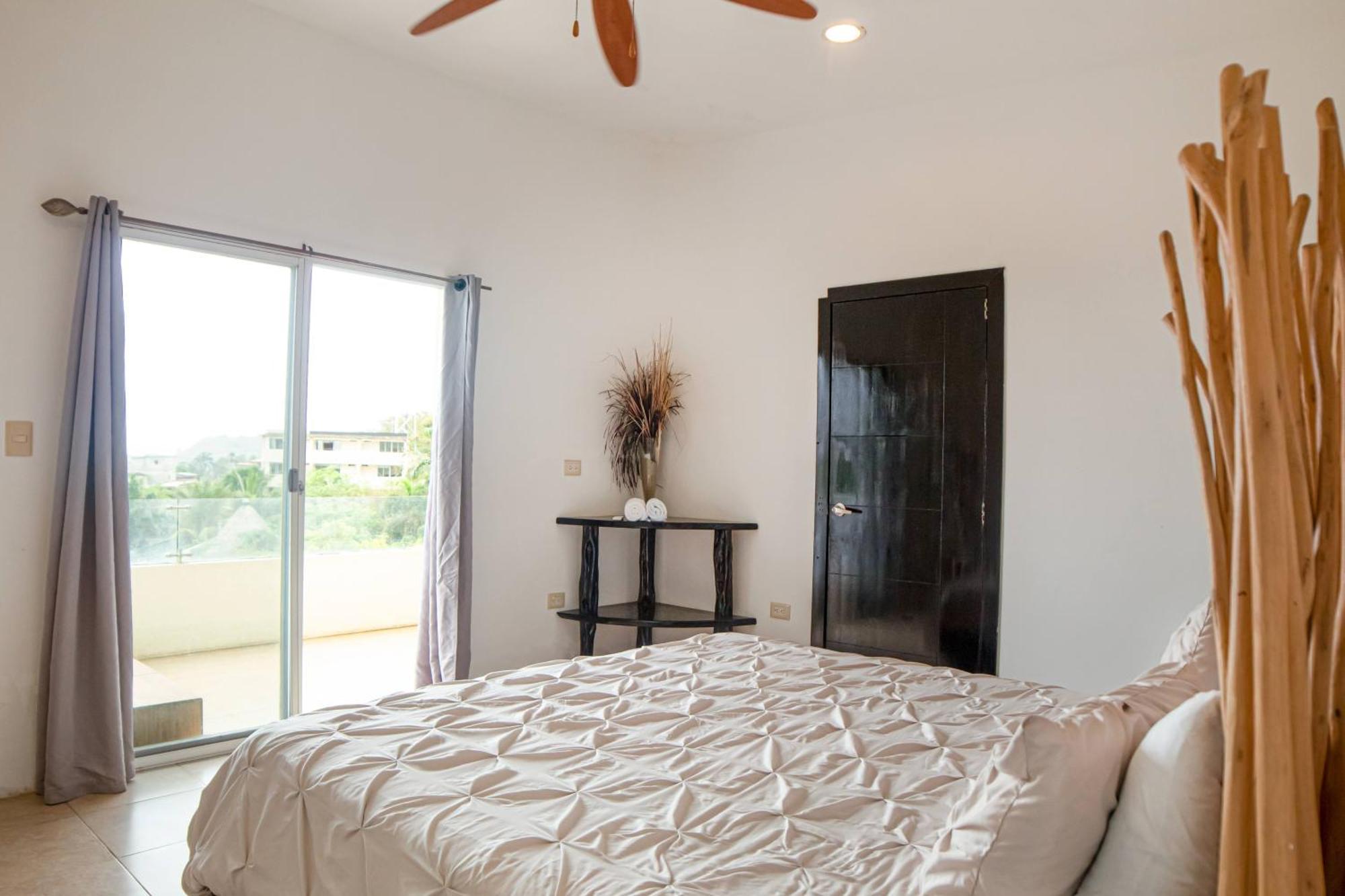 Me Hotel & Villas - Montanita Estates Bilik gambar