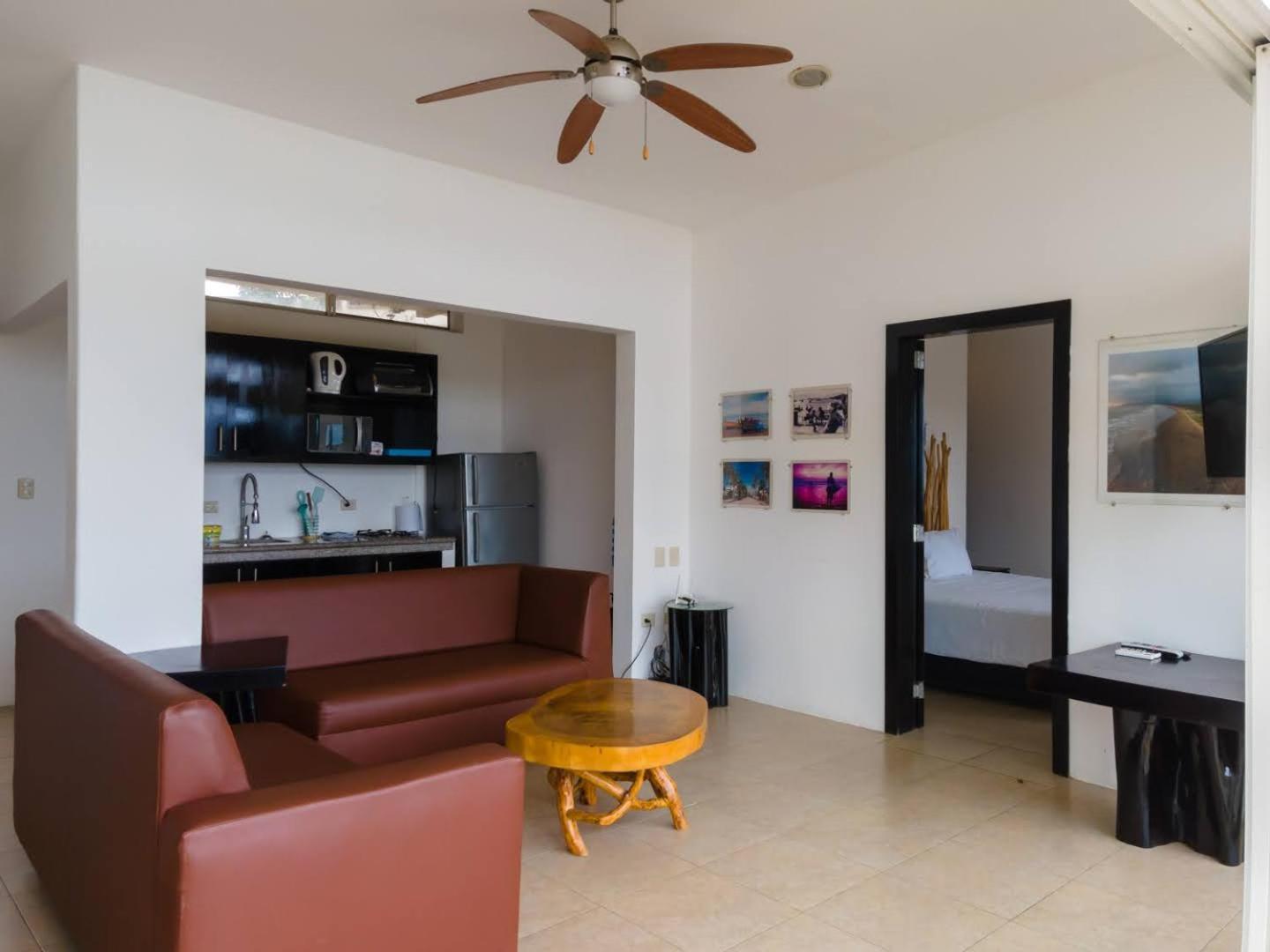 Me Hotel & Villas - Montanita Estates Bilik gambar
