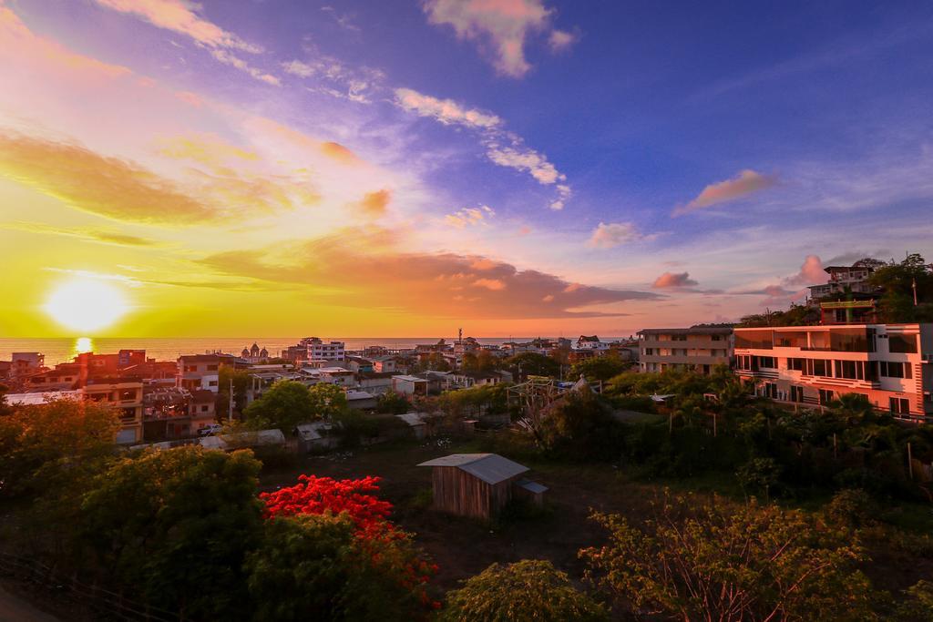 Me Hotel & Villas - Montanita Estates Luaran gambar